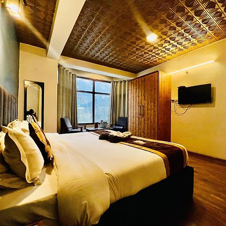 Hotel Green Link -#Near Volvo Bus Stand #Mountain View #River View #Open Terrace Manāli Eksteriør billede
